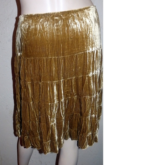 Cache Gold Ceushed Velvet Tier Skirt Size 4 - Picture 3 of 6